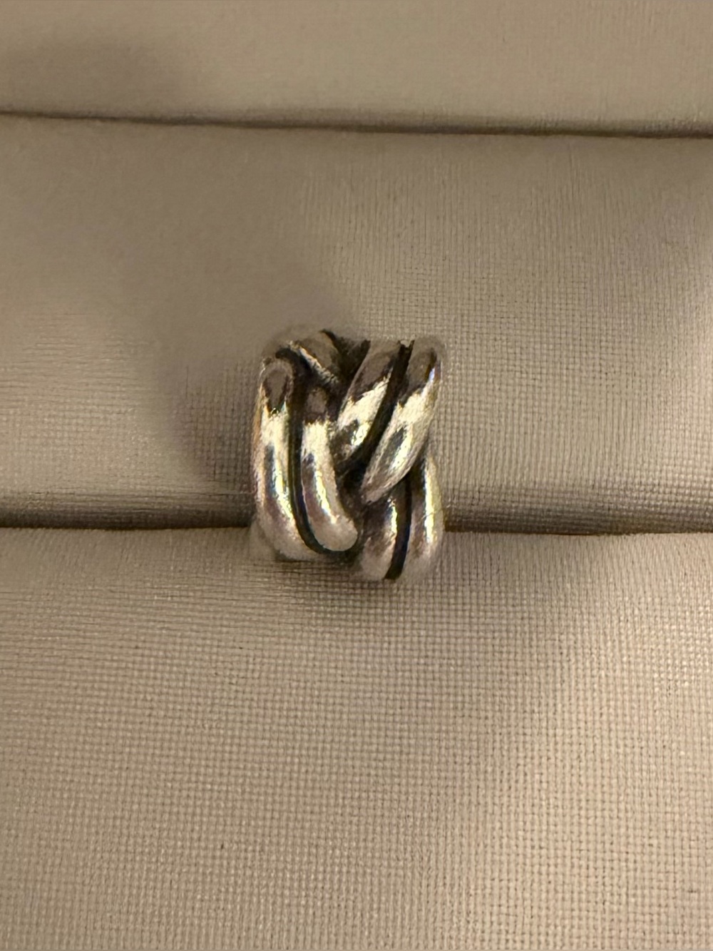 Pandora Retired Forget me Knot charm